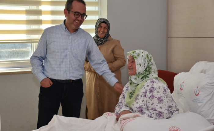 Gümüşhane Devlet Hastanesi’nde Bir İlk: 72 Yaşındaki Hastaya Kalıcı Kalp Pili Takıldı